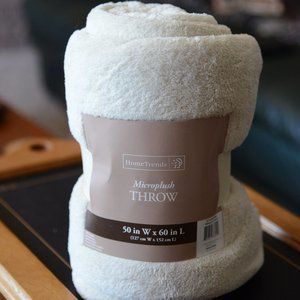 Microplush throw blanket